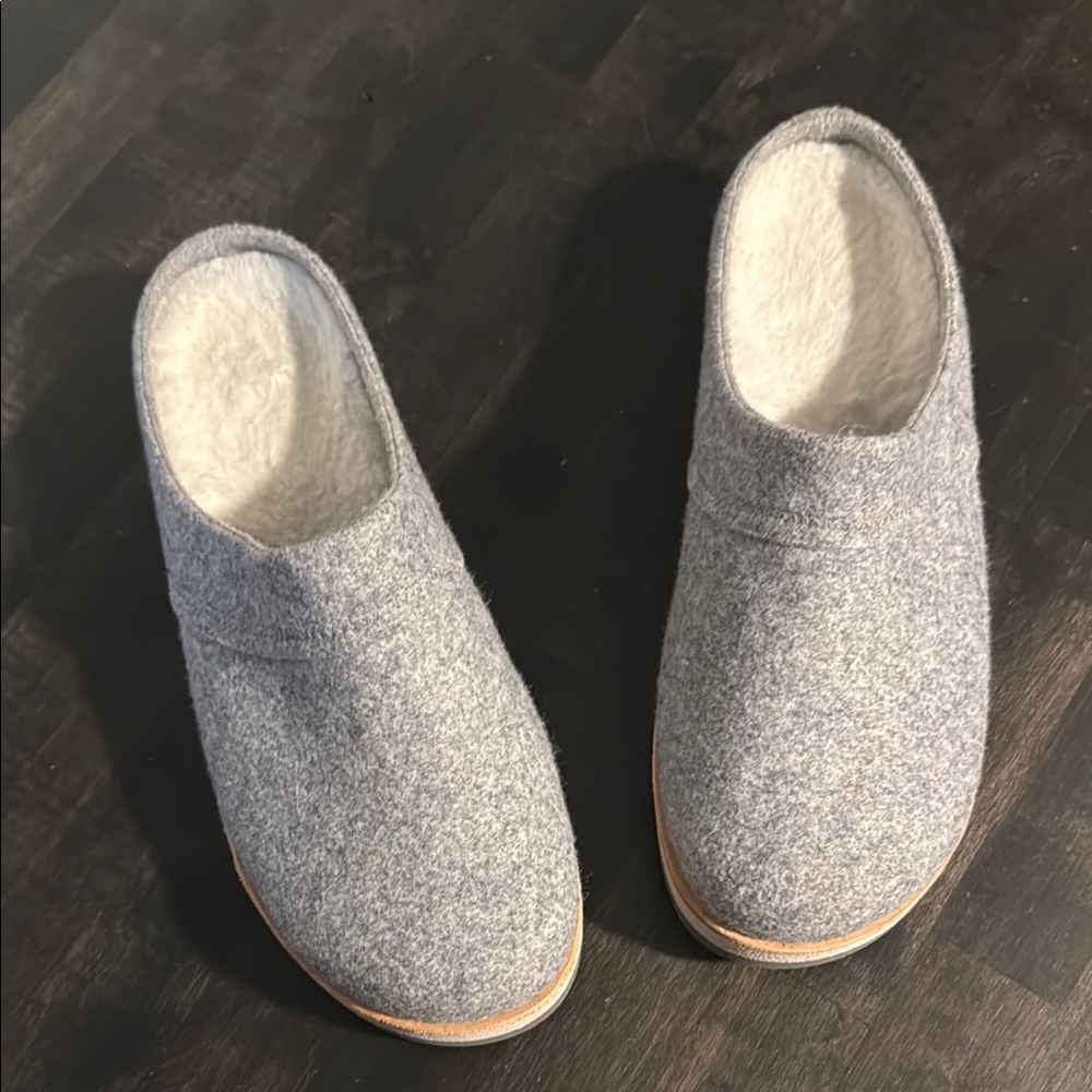 Merrell Light Gray Wool Slip-On Mules